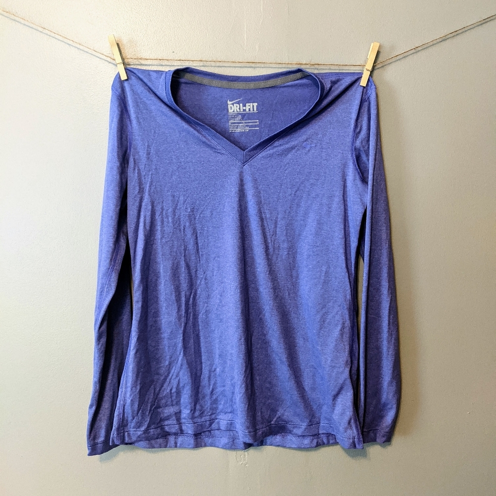 Nike Dri-Fit Long Sleeve Athletic Top Medium